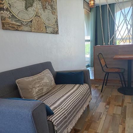 Le Sémaphore - studio climatisé, grande terrasse vue mer - parking, wifi La Grande-Motte Esterno foto