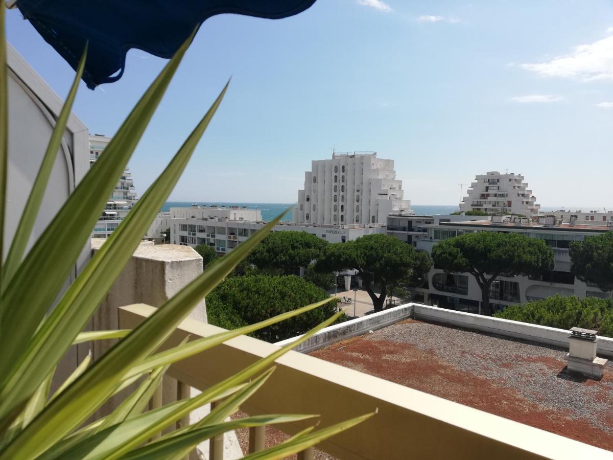 Le Sémaphore - studio climatisé, grande terrasse vue mer - parking, wifi La Grande-Motte Esterno foto